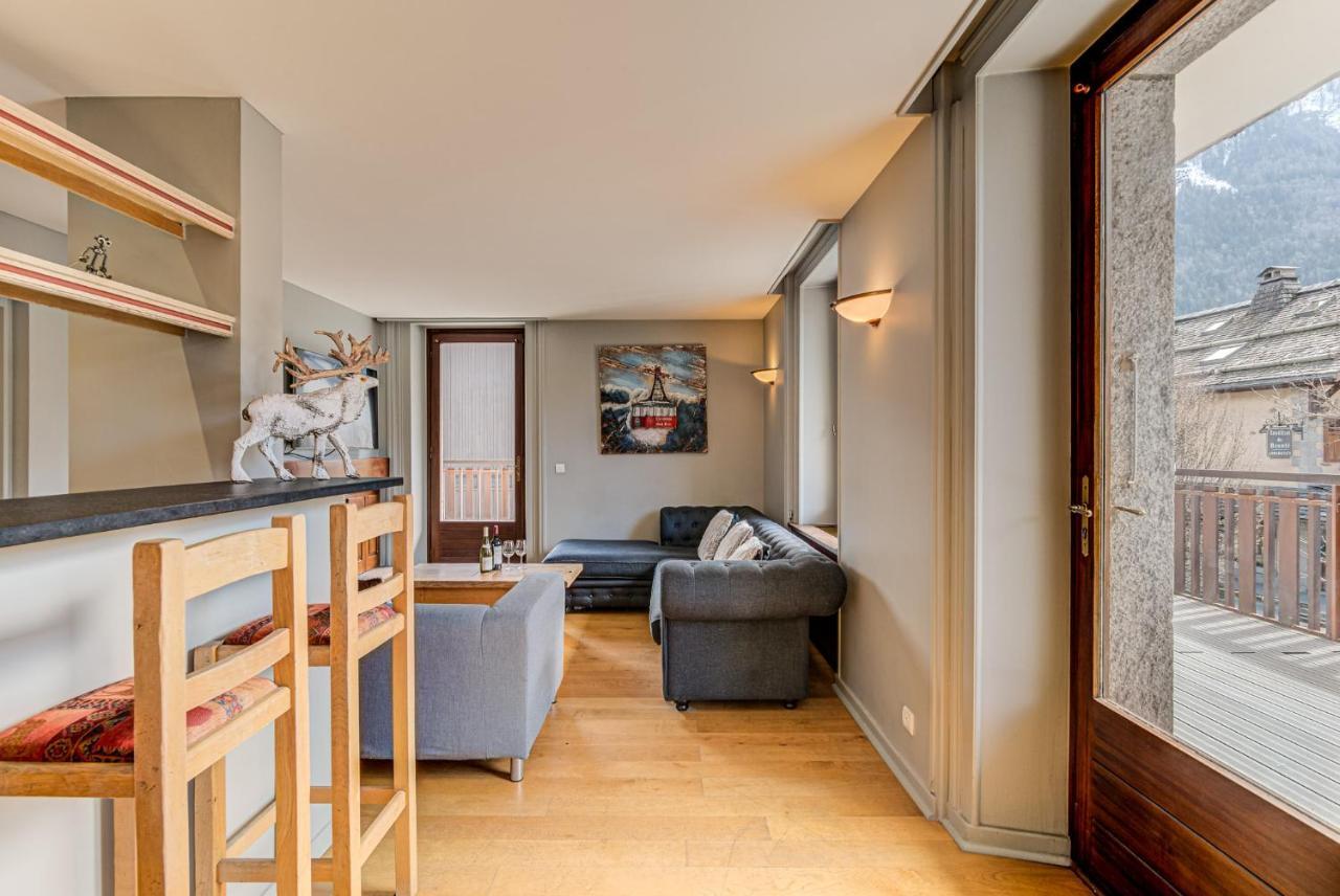 Apartment President - Alpes Travel - Central Chamonix - Sleeps 12 Экстерьер фото