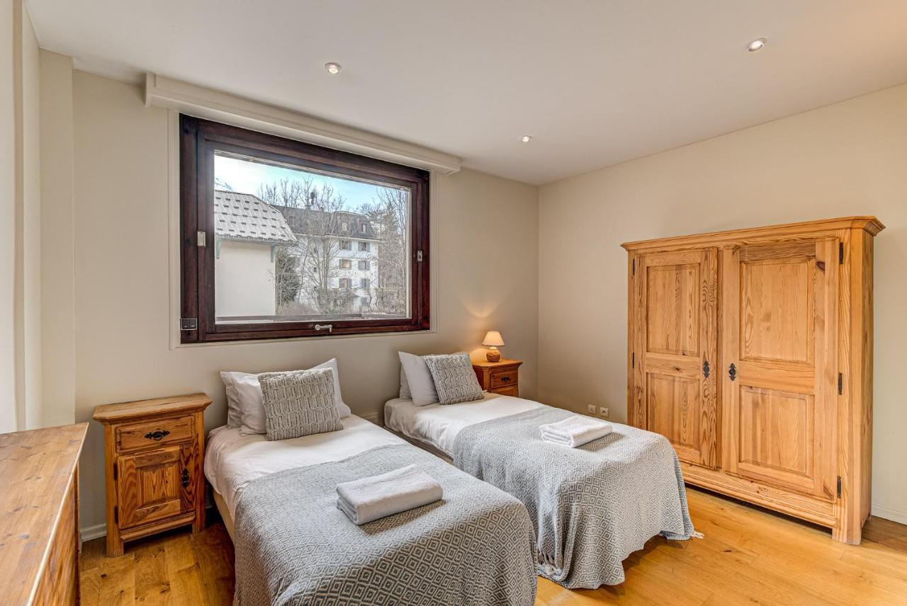 Apartment President - Alpes Travel - Central Chamonix - Sleeps 12 Экстерьер фото