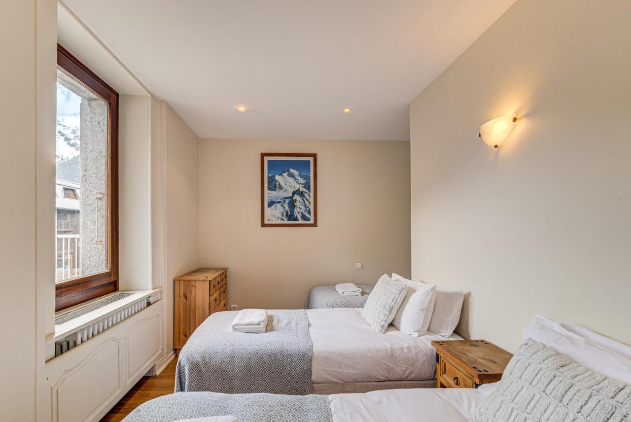 Apartment President - Alpes Travel - Central Chamonix - Sleeps 12 Экстерьер фото