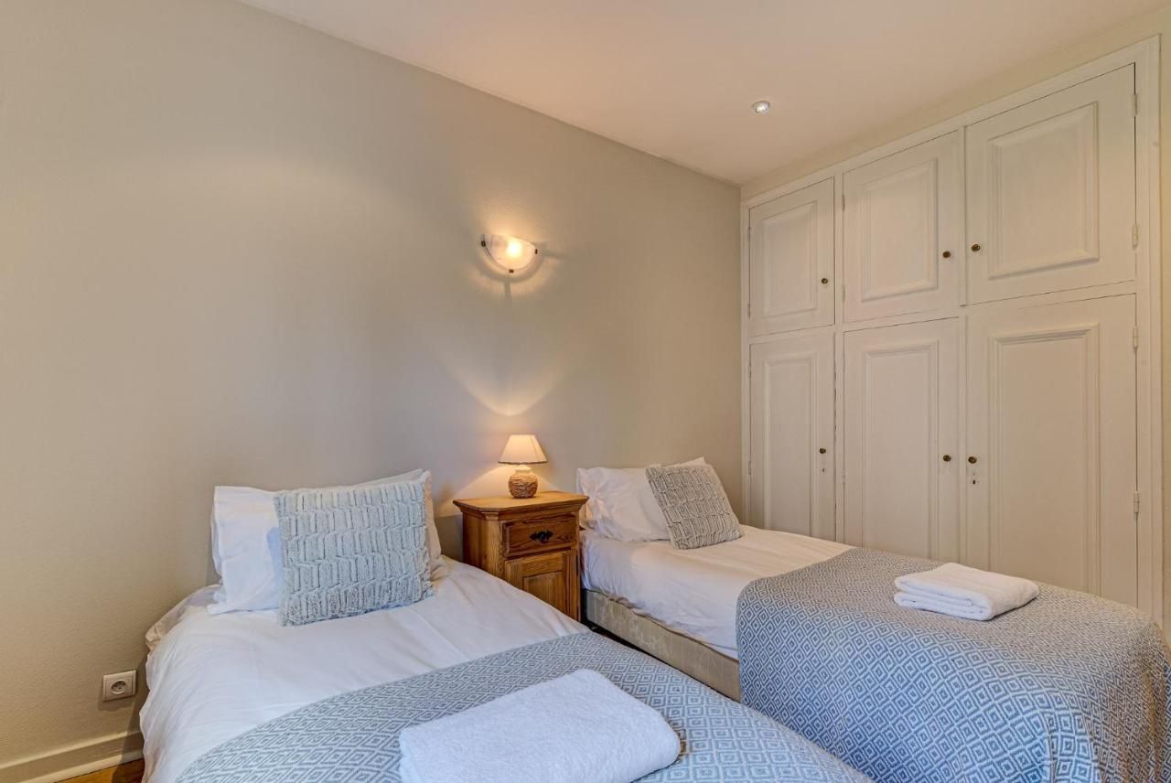 Apartment President - Alpes Travel - Central Chamonix - Sleeps 12 Экстерьер фото