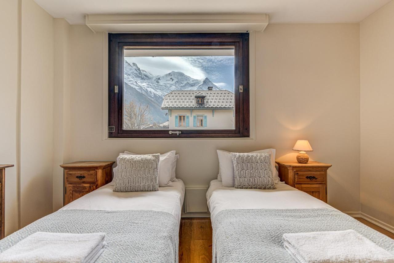 Apartment President - Alpes Travel - Central Chamonix - Sleeps 12 Экстерьер фото